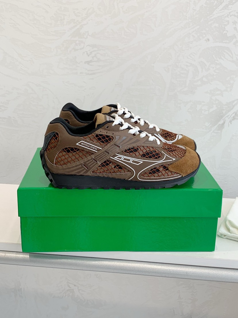 b0tte*a Ven*ta orbit sneaker