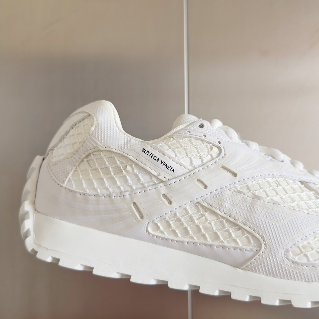 b0tte*a Ven*ta orbit sneaker