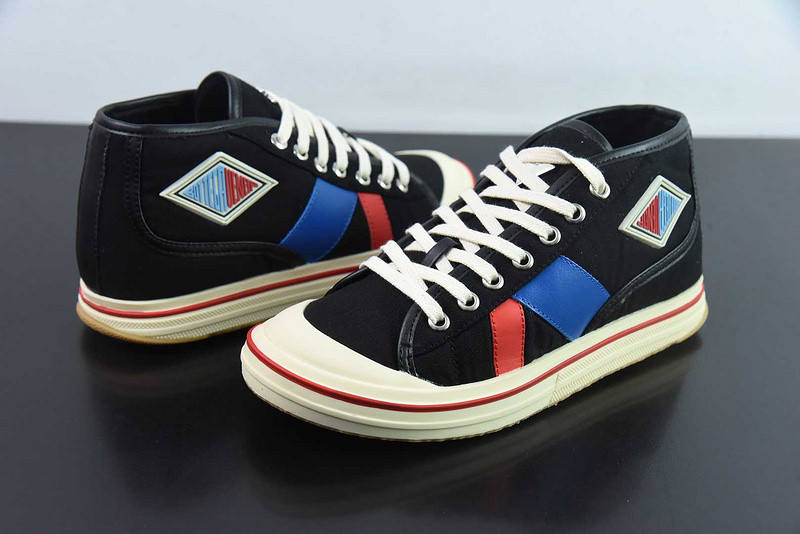 b0tte*a Ven*ta sneaker