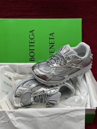 b0tte*a Ven*ta orbit sneaker