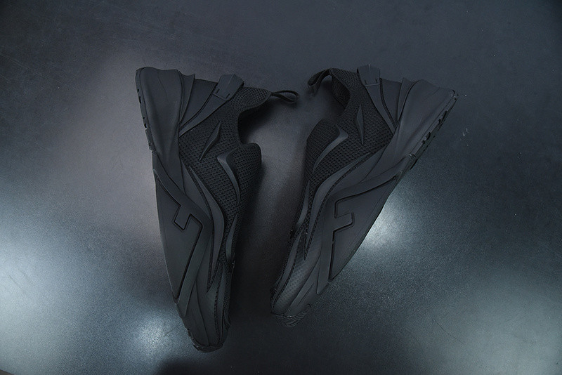fen sneaker