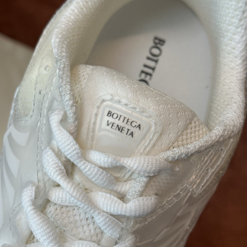 b0tte*a Ven*ta orbit sneaker