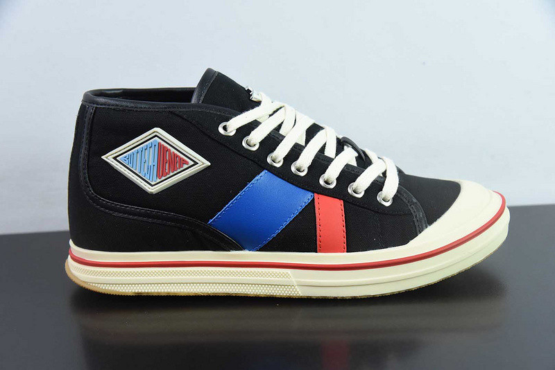 b0tte*a Ven*ta sneaker