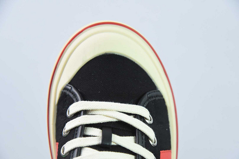 b0tte*a Ven*ta sneaker
