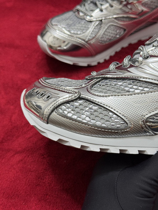 b0tte*a Ven*ta orbit sneaker