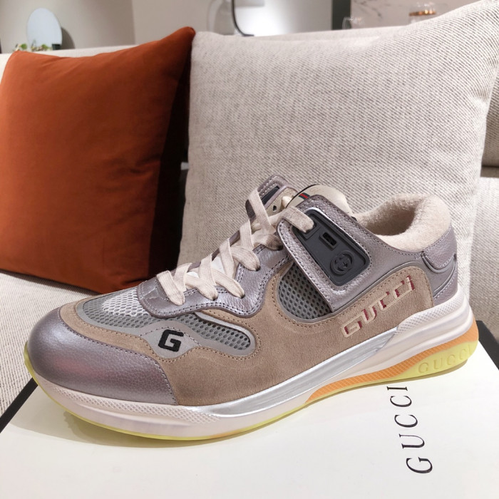G*u*i mid sneaker