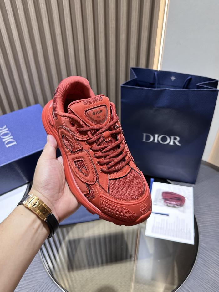 DR B30 Sneakers