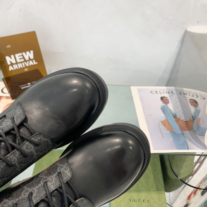 G*u*i boots