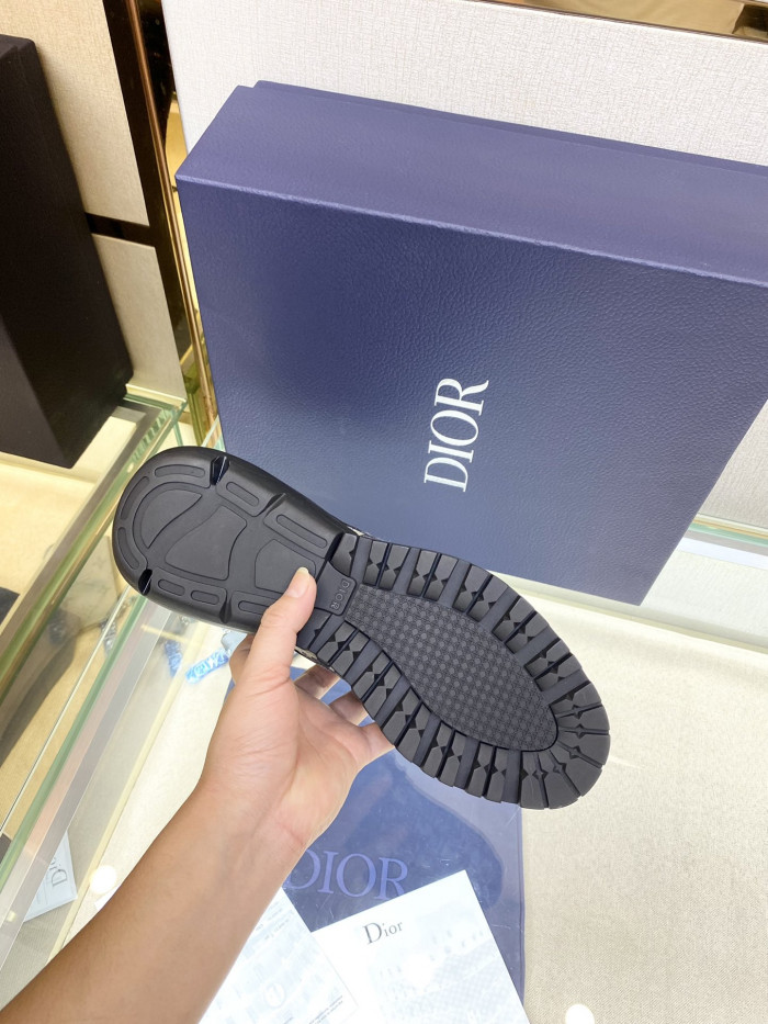 DR  BOOTS