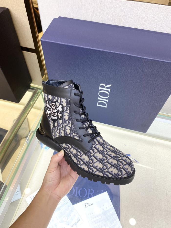 DR  BOOTS
