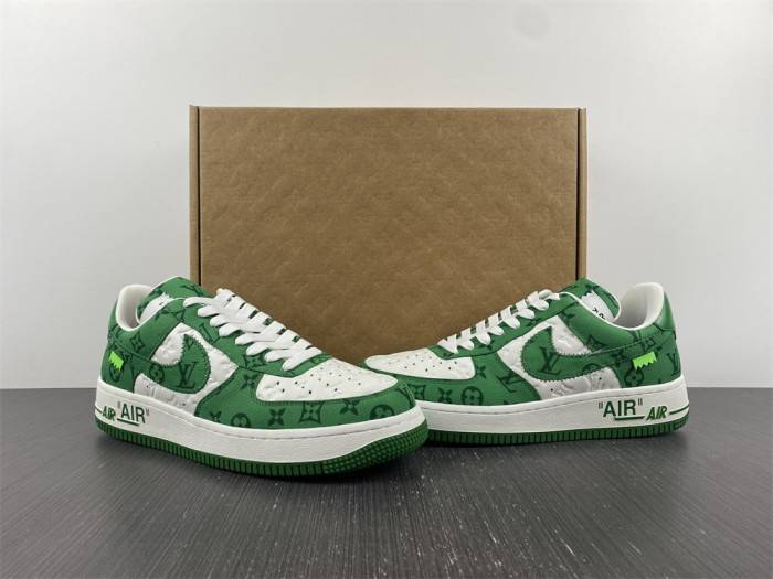 NIKE AIR FORCE1’07 SNEAKERS
