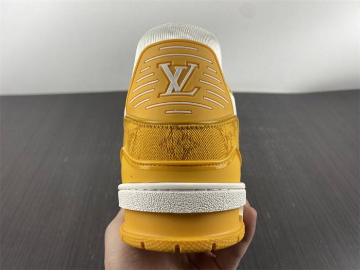 LOUI VUITTO SNEAKER