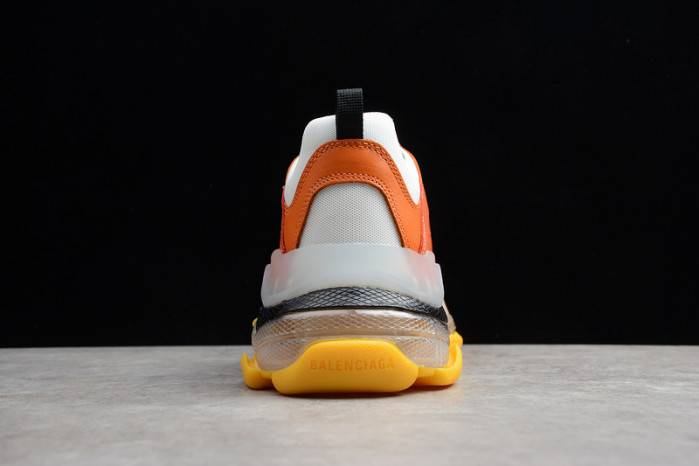 BLCG TRIPLE TRAINER ‘BLACK ORANGE’ 541624 W09E1 1766