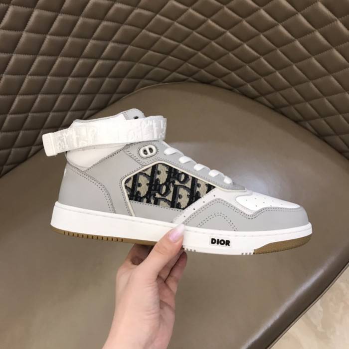 D10R B27 SNEAKER