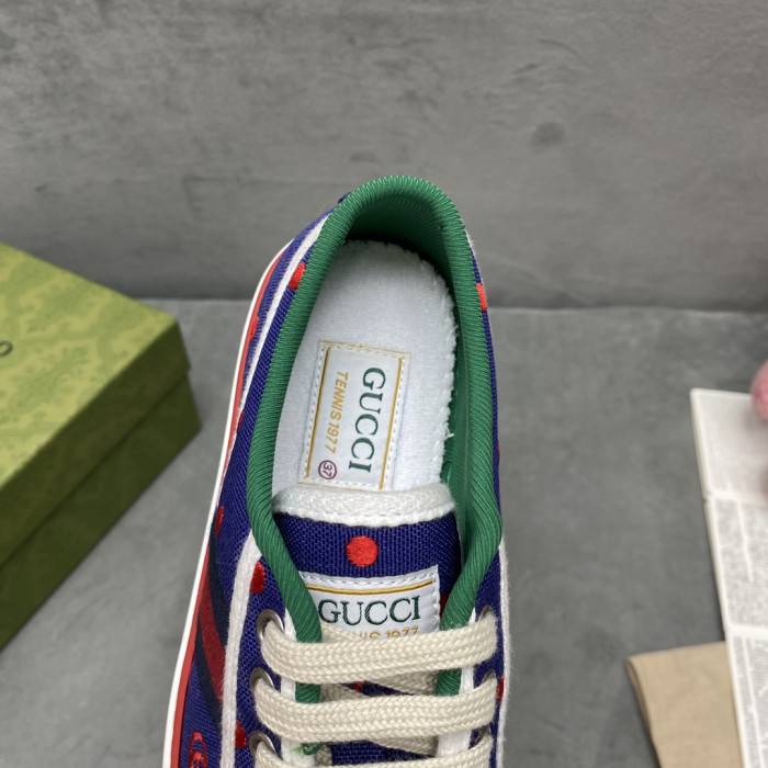 G*u*i sneaker