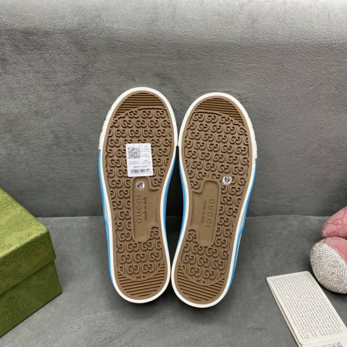 G*u*i sneaker