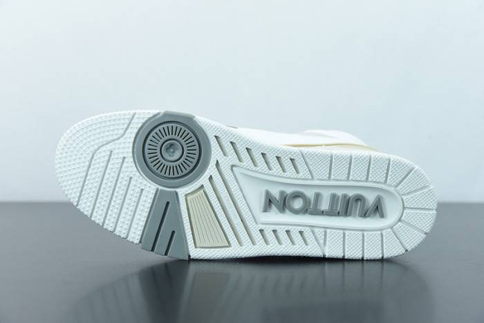 LOUI VUITTO SNEAKER