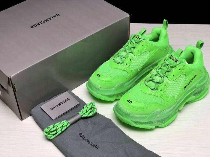 BLCG Sneaker Triple.s.Gomma “Neon Green”541624 W09OL 3801