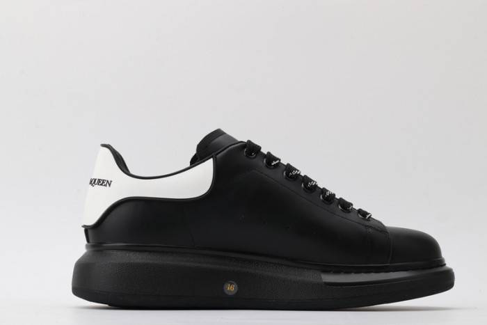 MQ Sneakers