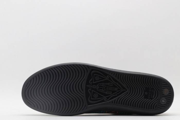 G*u*i ace embroidered low-top sneaker 610085 h2020 1110