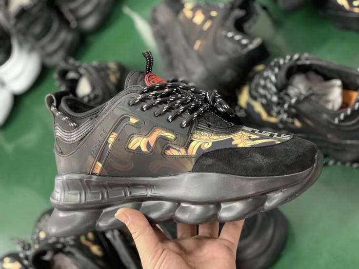 VERS CHAIN REACTION SNEAKERS