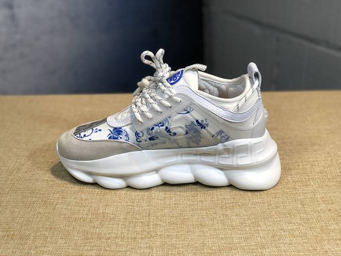 VERS CHAIN REACTION SNEAKERS