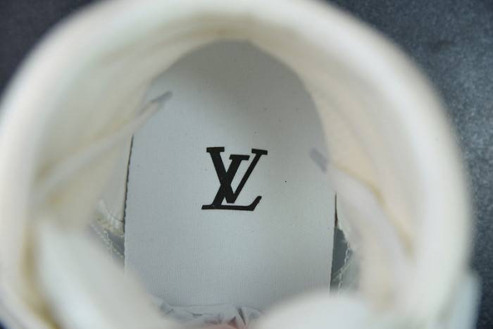 LOUI VUITTO SNEAKER