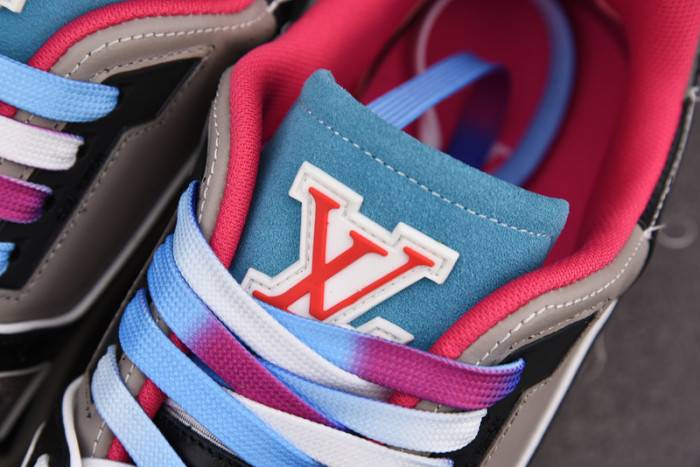 LOUI VUITTO SNEAKER