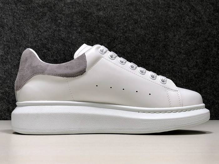 MQ Sneakers