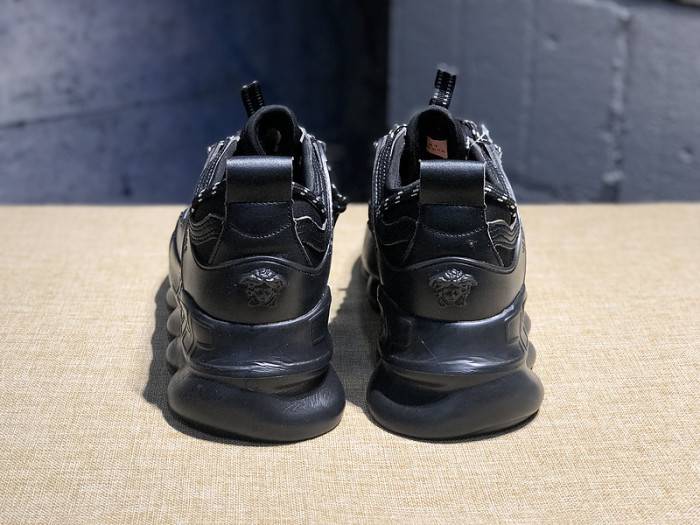 VERS CHAIN REACTION SNEAKERS