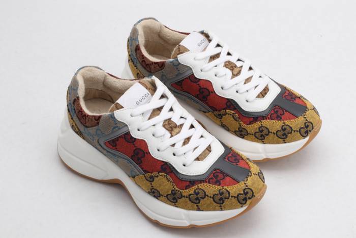 G*u*i sneaker