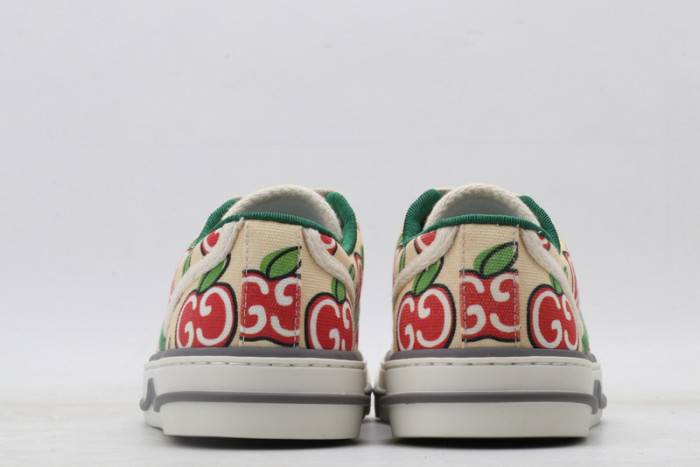 G*u*i sneaker