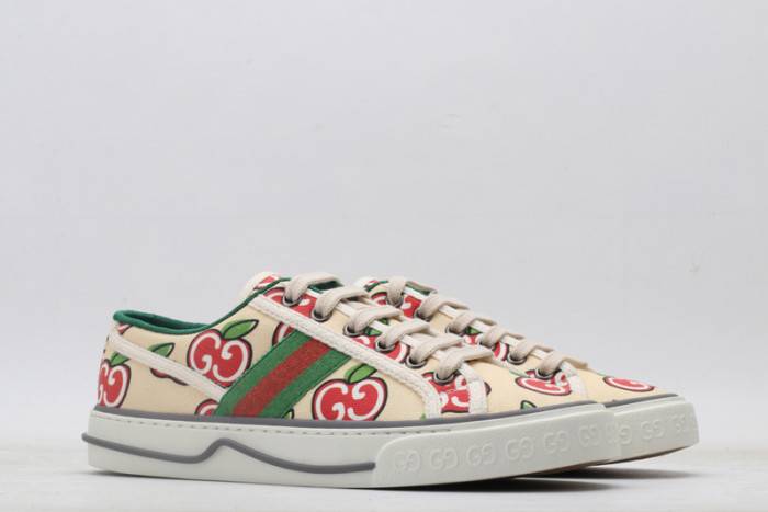 G*u*i sneaker