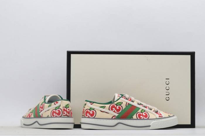 G*u*i sneaker