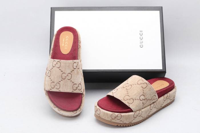 G*u*i slippers