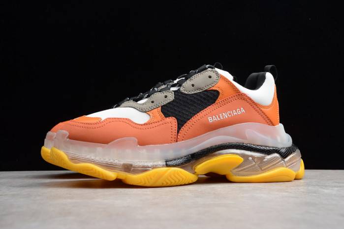 BLCG TRIPLE TRAINER ‘BLACK ORANGE’ 541624 W09E1 1766