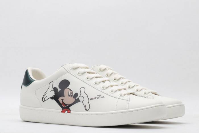 disney & G*u*i