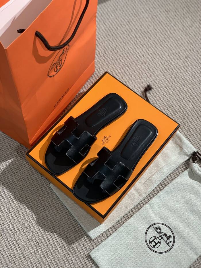HERM*S SLIPPERS