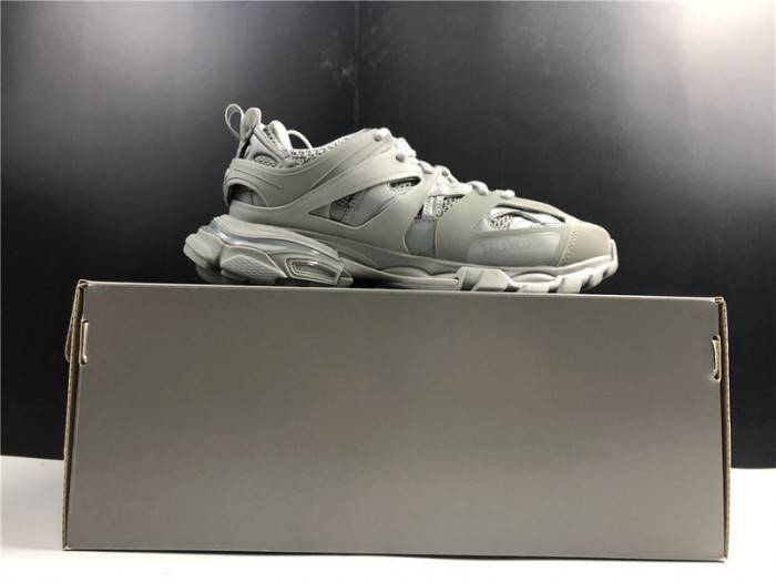 BLCG Track Trainer Grey 542436-W2LA1-3253