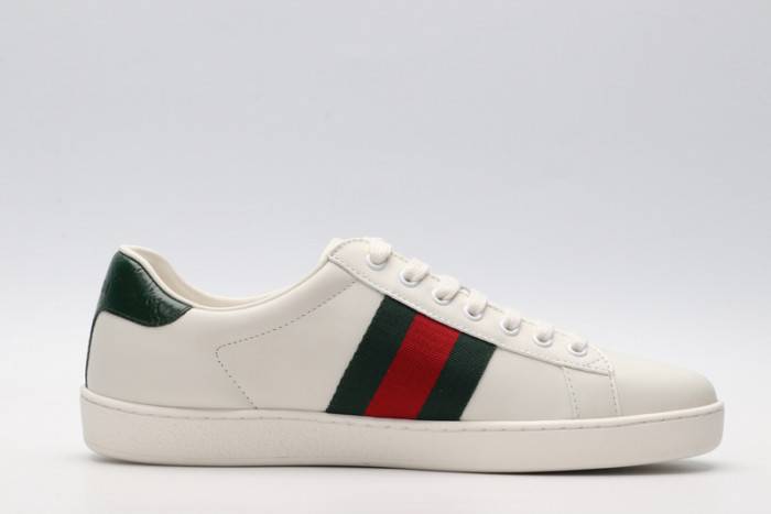 G*u*i ace embroidered low-top sneaker 429466a38g09064
