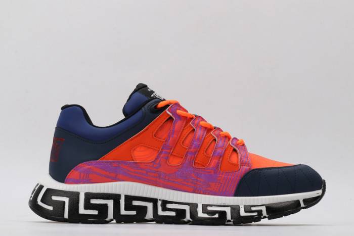 VERS SNEAKERS