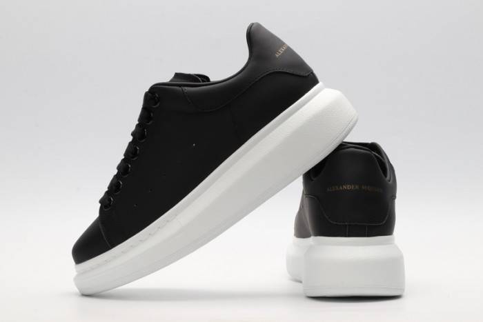 MQ Sneakers