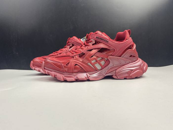BLCG Track.2 Pearl Red 570391 W2GN3 2029