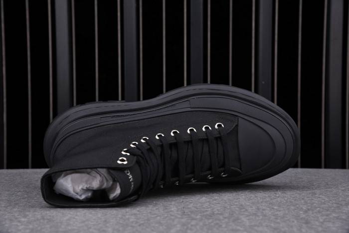 MQ Sneakers