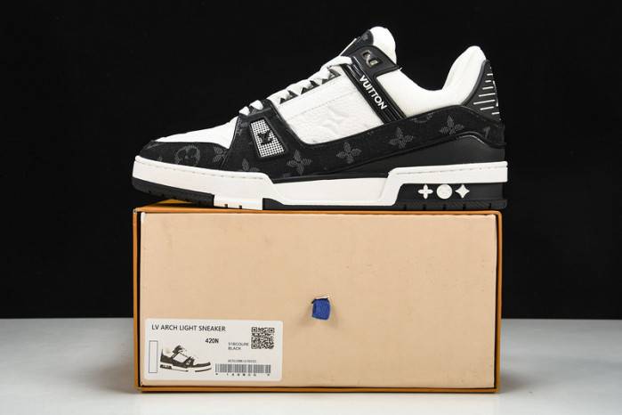 LOUI VUITTO SNEAKER