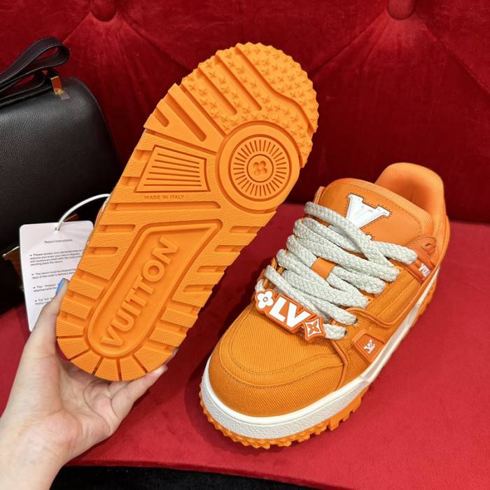 LOUI VUITTO SNEAKER