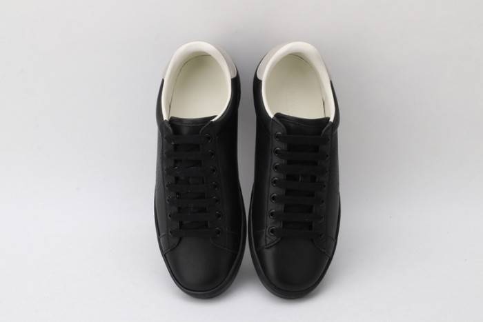 G*u*i ace embroidered low-top sneaker 431942a38g09064