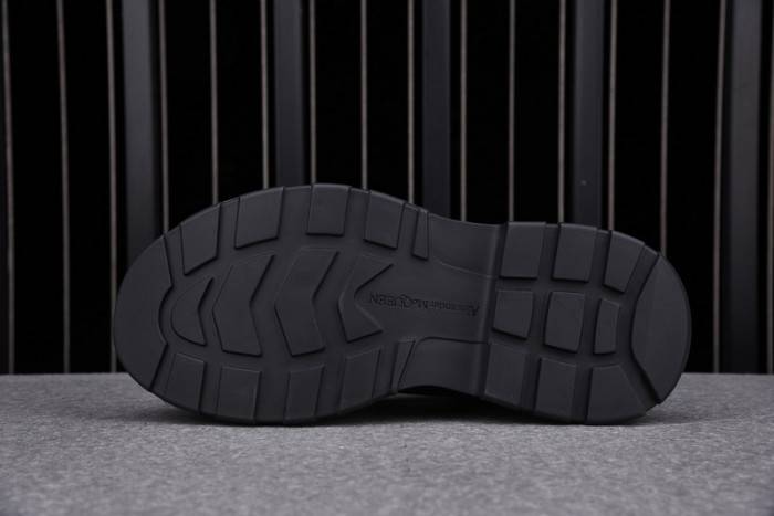 MQ Sneakers