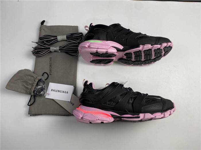 BLCG Track Trainer pink and black lighted 542023 W3AC1 1050