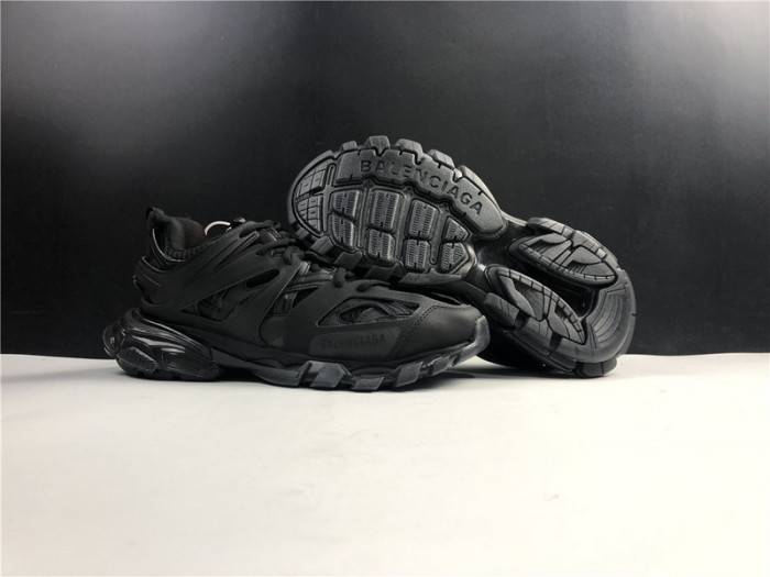 BLCG Track Trainer Black 542023 W3GB1 7302